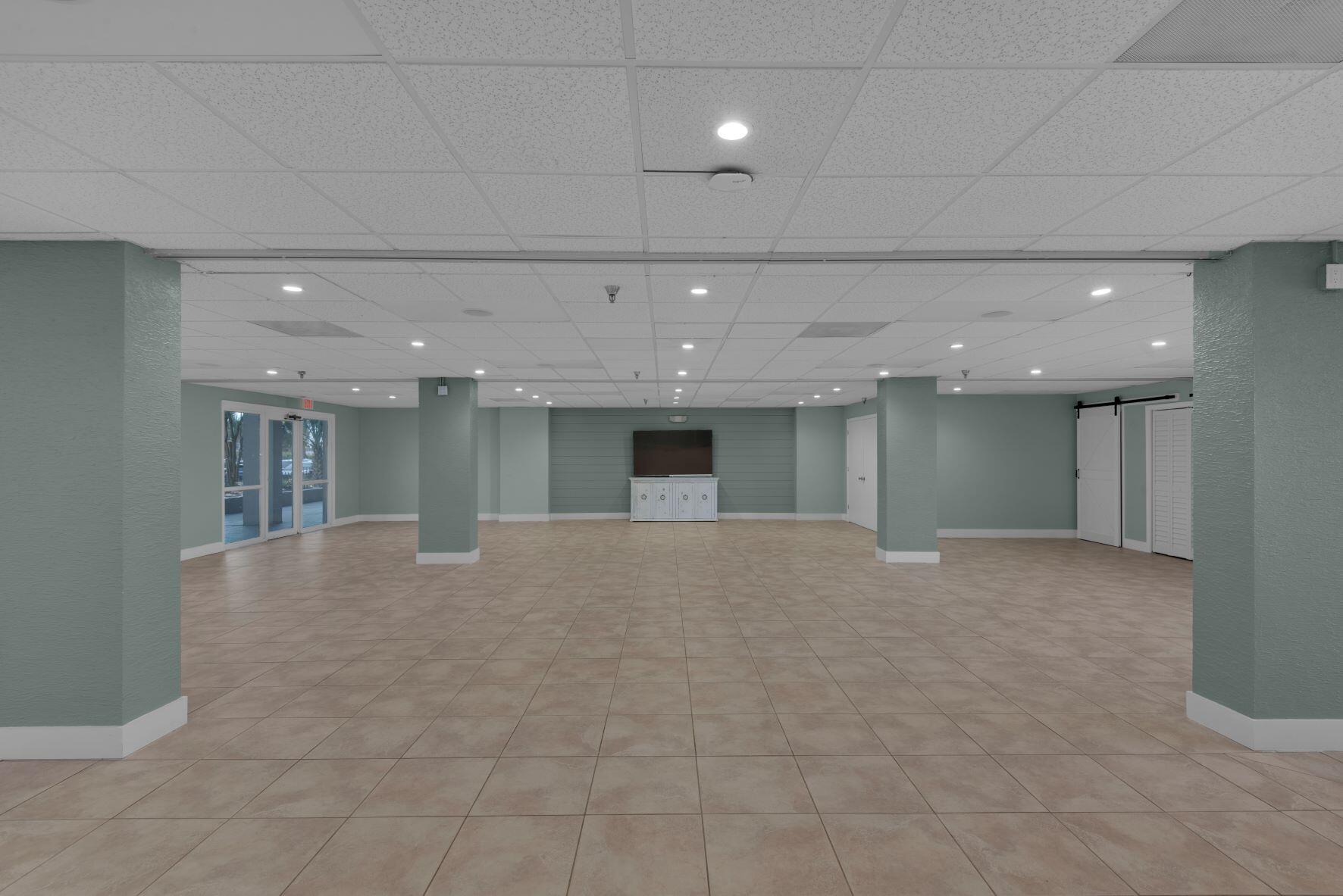 BREAKERS OF FWB PH 1 - Residential