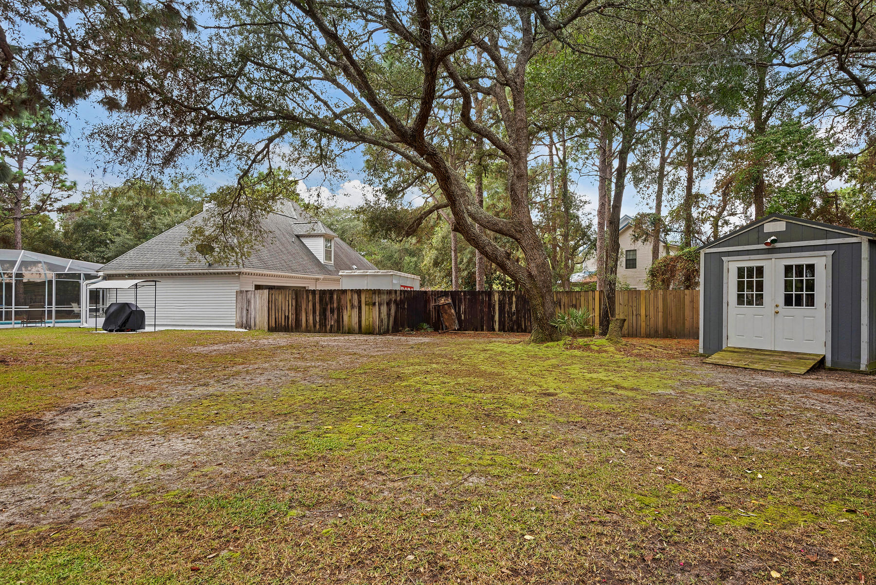 RAINTREE ESTATES #2 - Residential