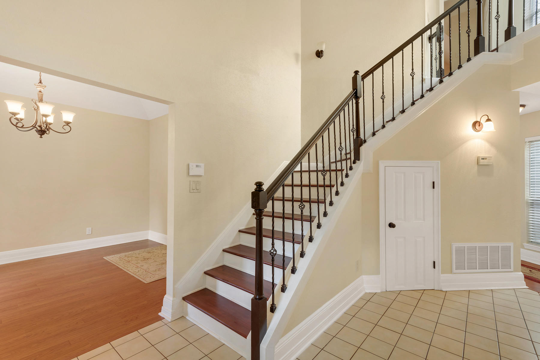 RAINTREE ESTATES #2 - Residential