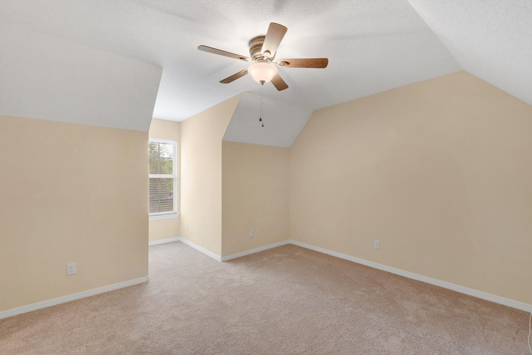 RAINTREE ESTATES #2 - Residential