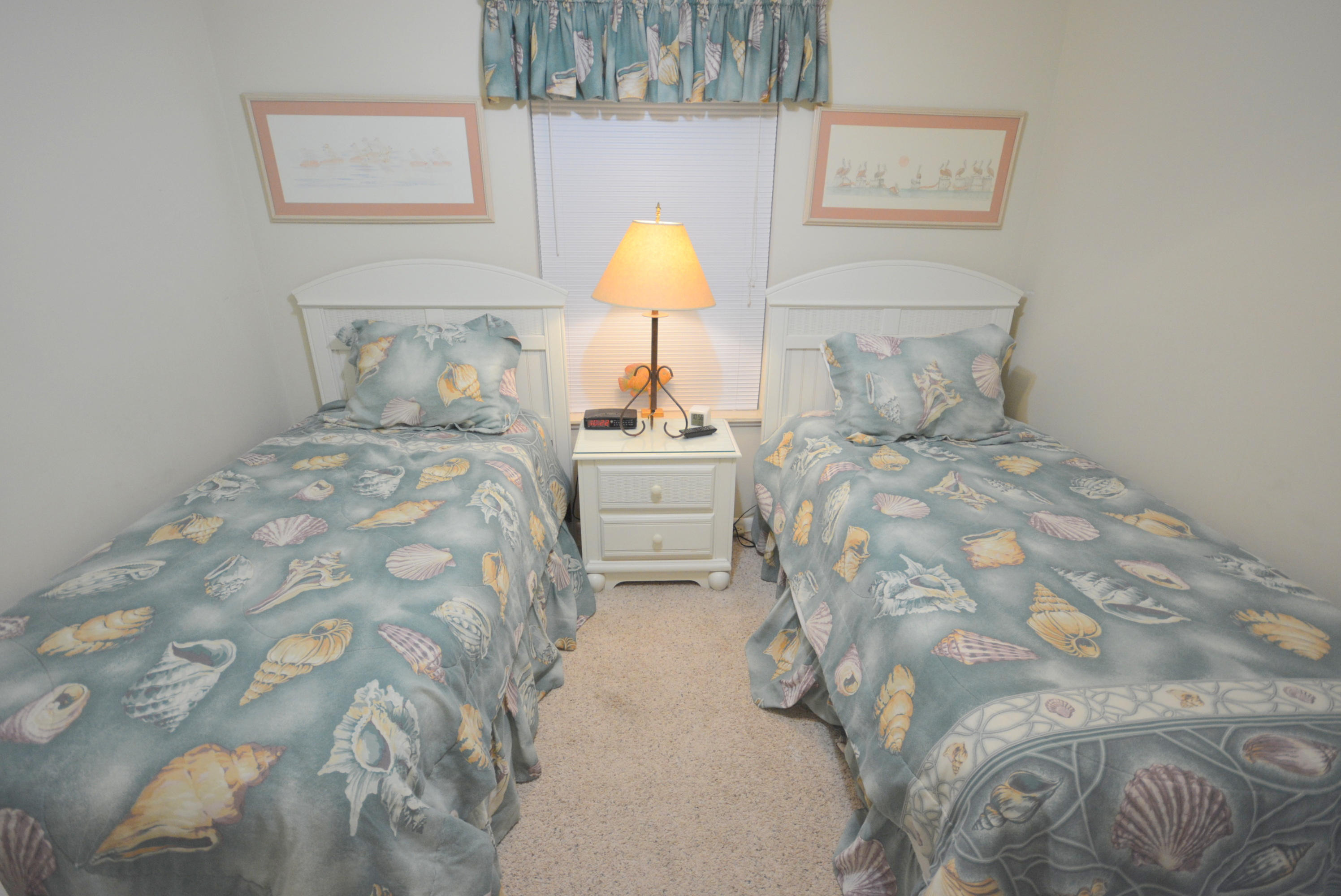 POOLSIDE VILLAS CONDO - Residential