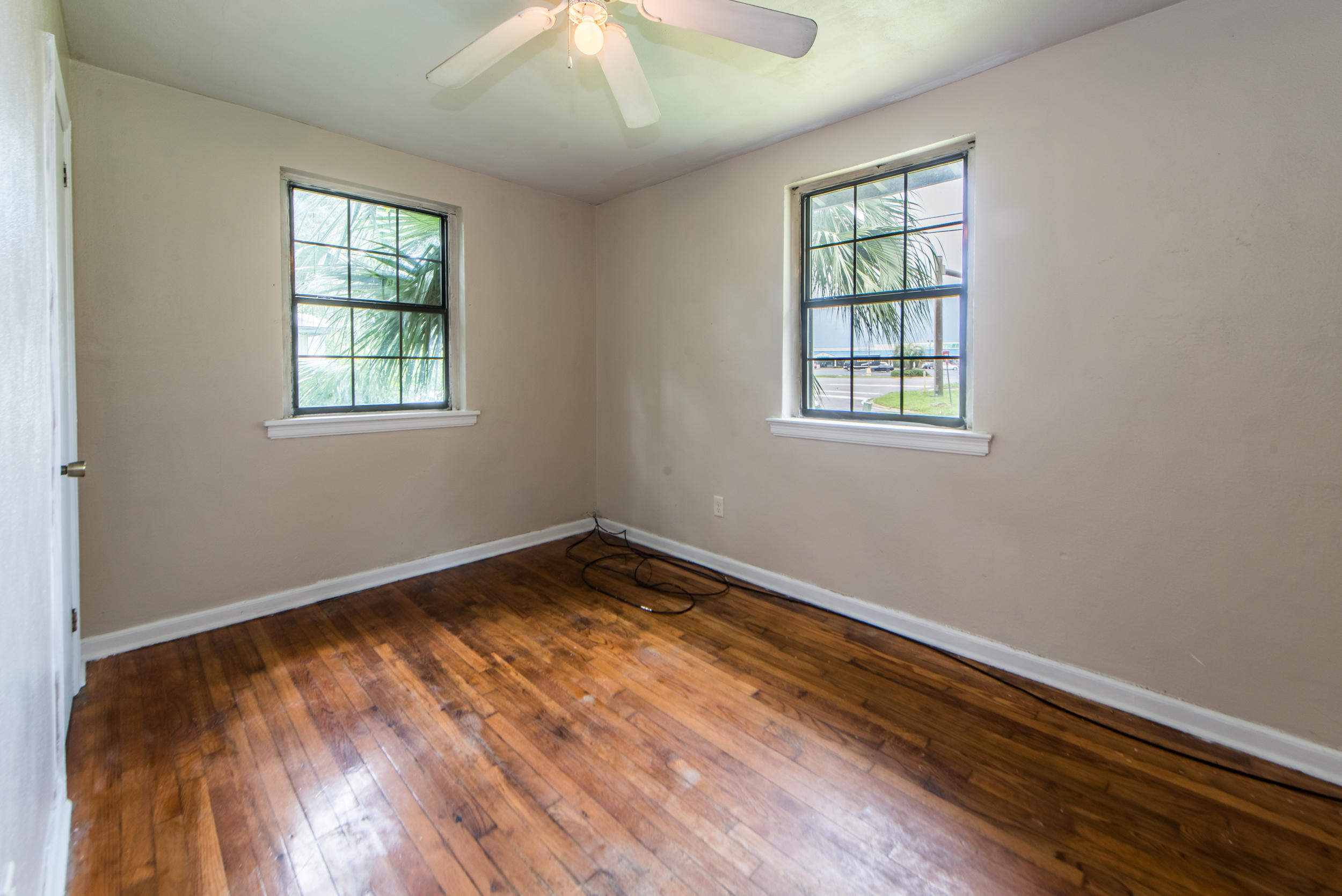 GARNIERS BEACH - Residential