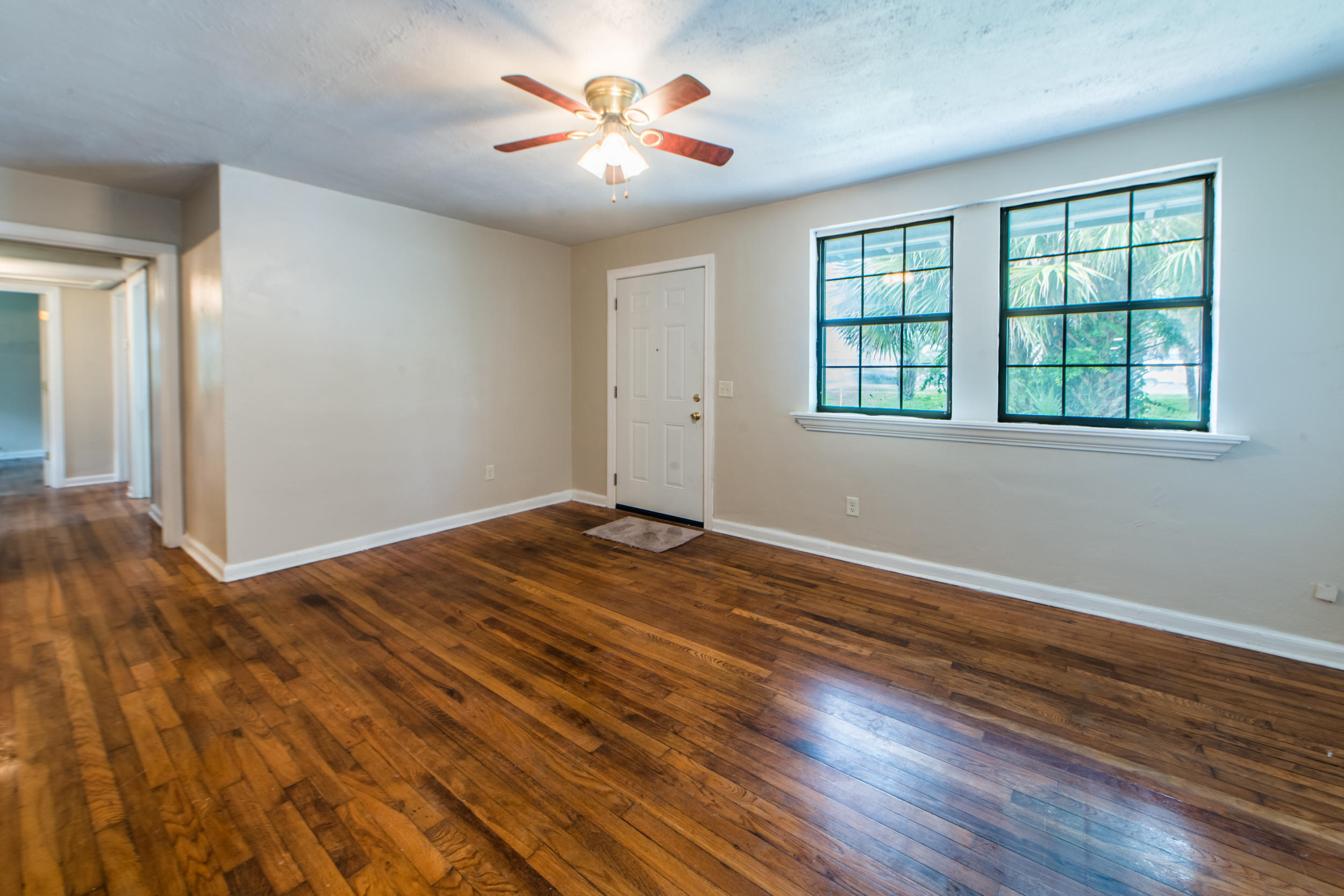 GARNIERS BEACH - Residential