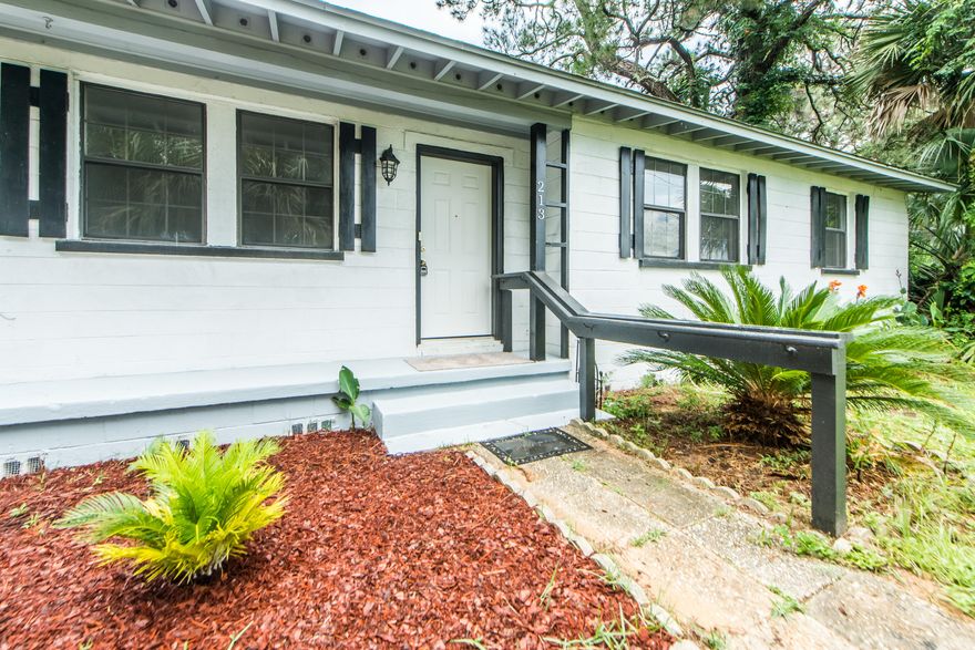 UNDER CONTRACT ACCEPTING BACKUP OFFERS. MOTIVATED SELLER! MUST CLOSE BEFORE THE END OF THE YEAR! BRING ALL OFFERS BEFORE SELLER PLACES THE HOME ON THE RENTAL MARKET! This home is conveniently located off of Eglin Pkwy just minutes away from all major shopping and entertainment destinations. This home is within walking distance to Gariner Park and is directly across the street from Mariner Shopping Plaza. This 3/1 home will make a great first home or investment property. Brand new carpet throughout the living area. Real hardwood floors when you walk through the front door and throughout each bedroom. Brand New Carrier 3 Ton 14 SEER A/C Unit & Gas Furnace to be installed on 11/30. There is also large backyard to hold events and host parties.