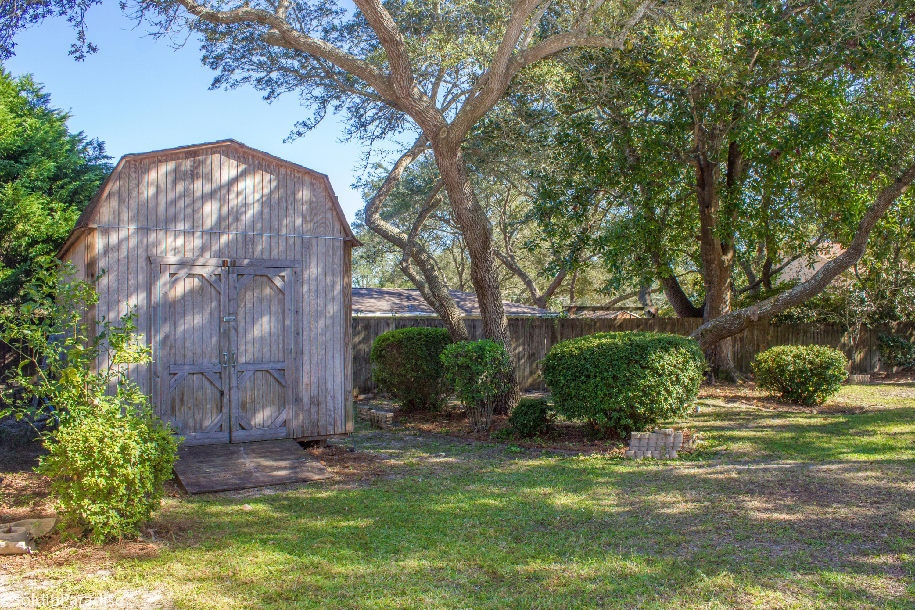 LAKE LORRAINE ESTATES 2 - Residential