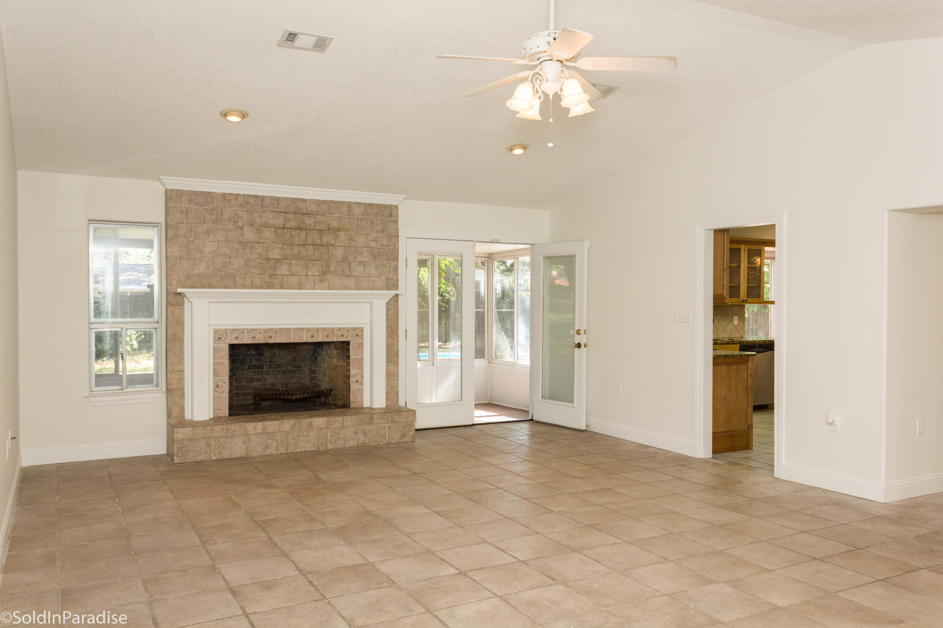 LAKE LORRAINE ESTATES 2 - Residential