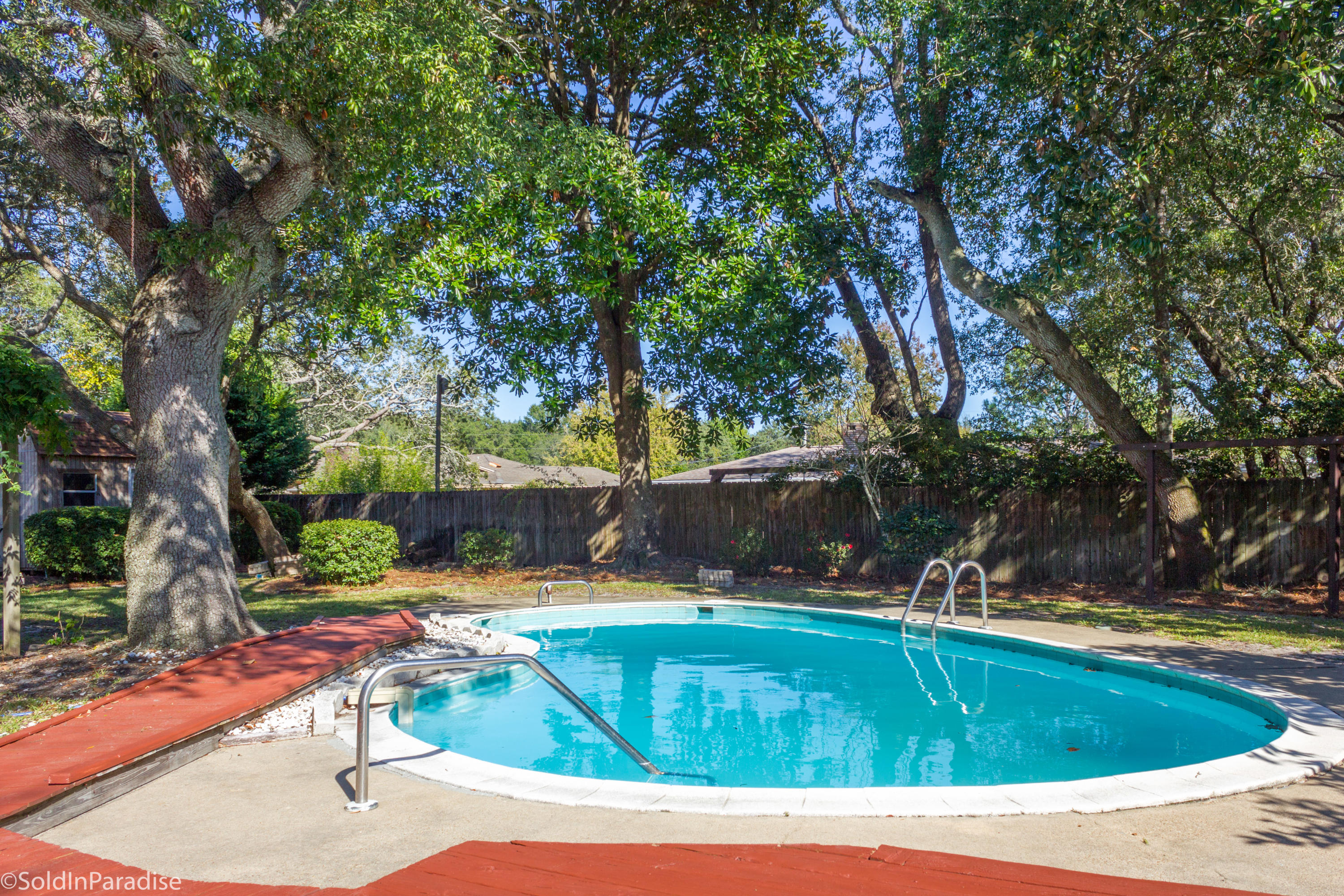 LAKE LORRAINE ESTATES 2 - Residential