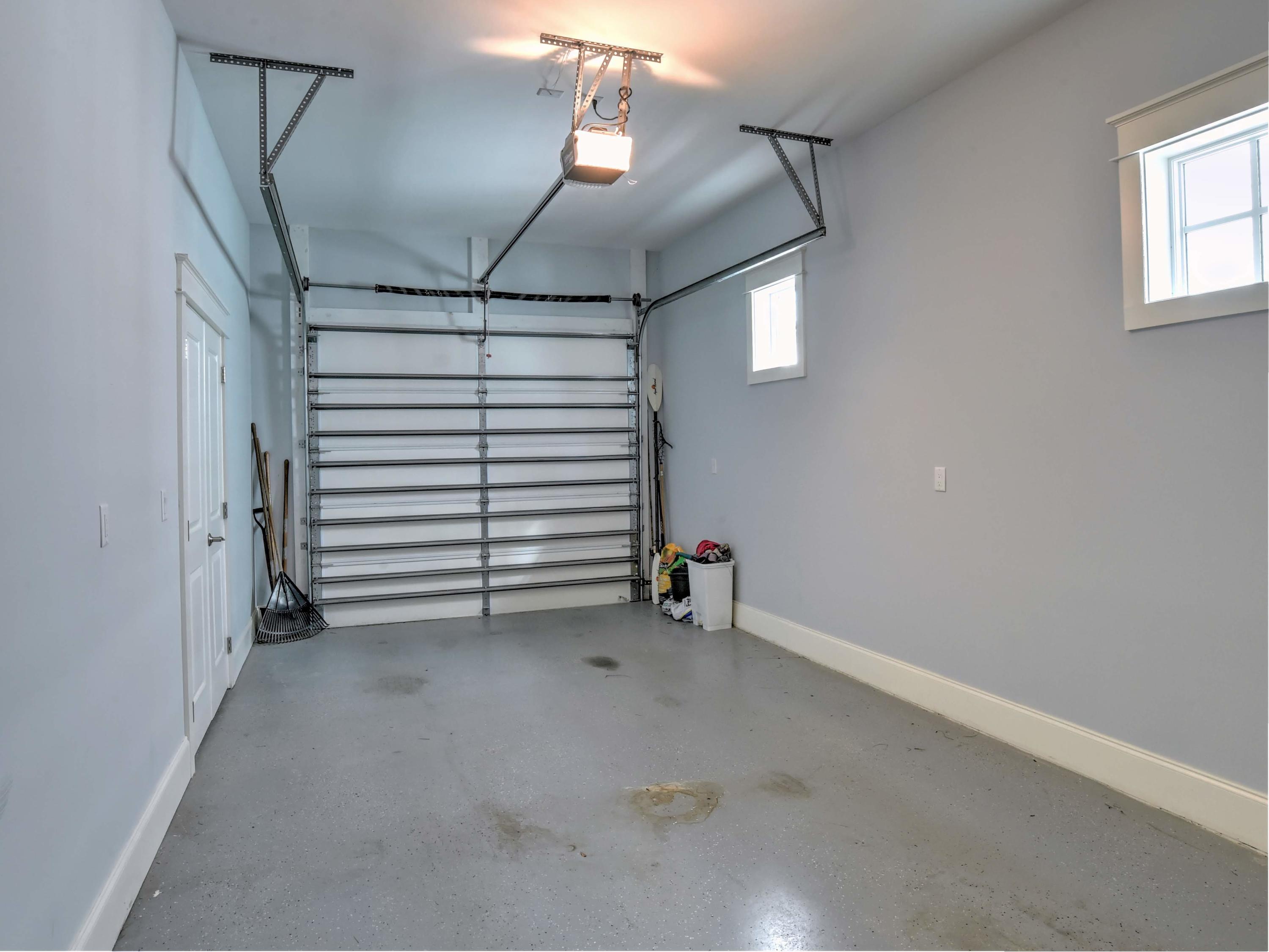 LAKESIDE AT BLUE MOUNTAIN BEACH - Residential