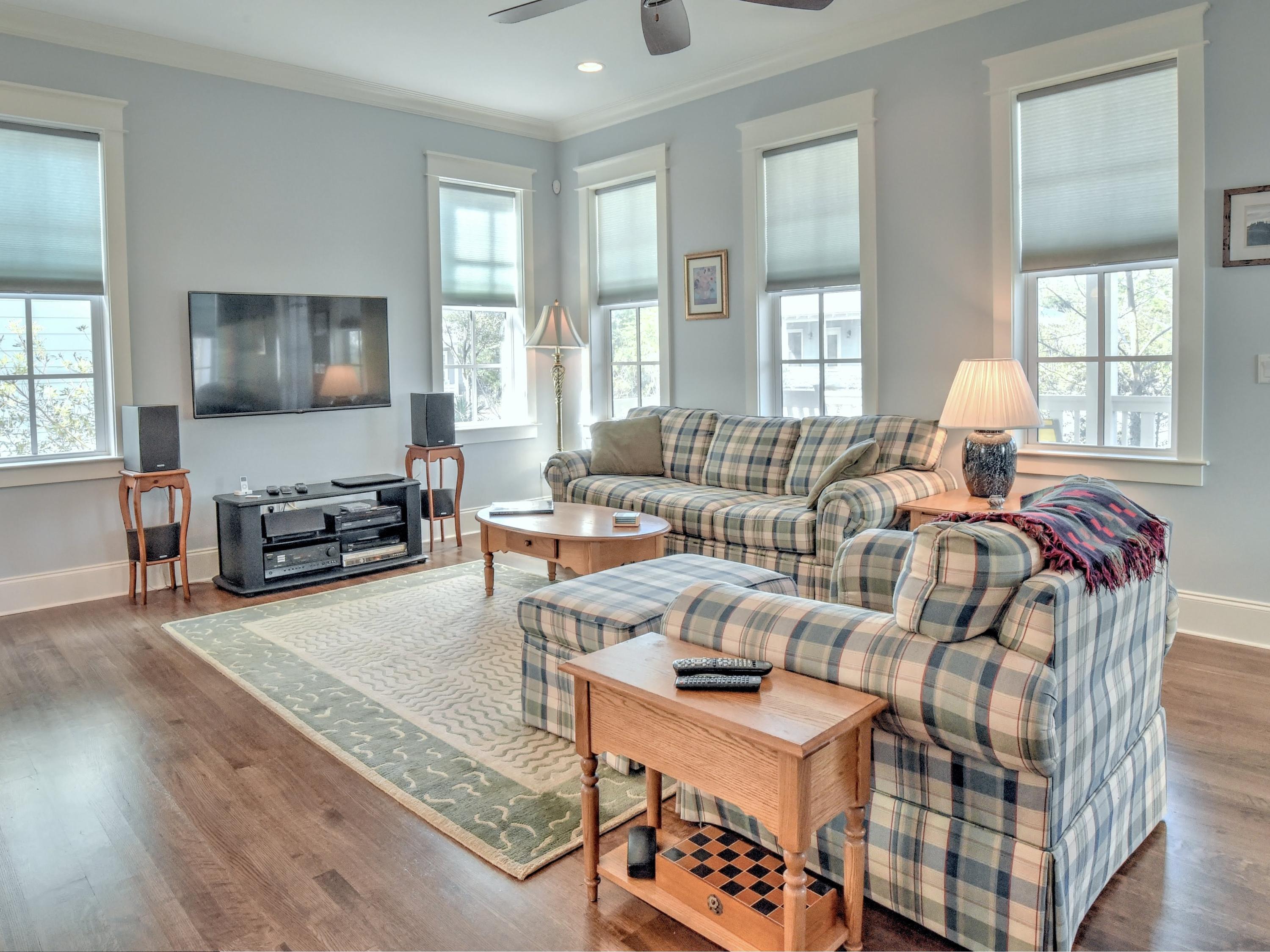 LAKESIDE AT BLUE MOUNTAIN BEACH - Residential