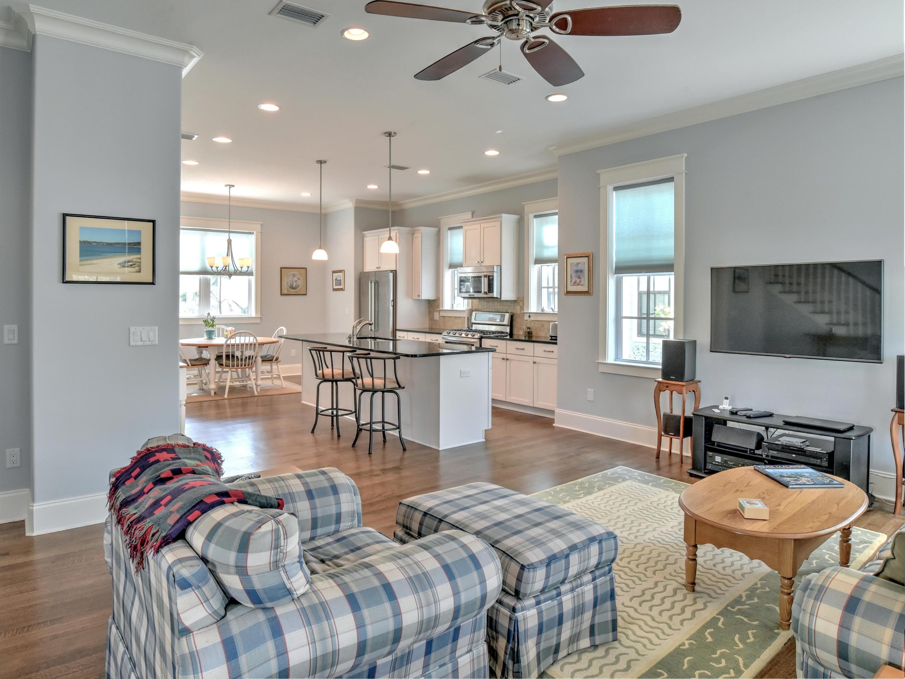 LAKESIDE AT BLUE MOUNTAIN BEACH - Residential