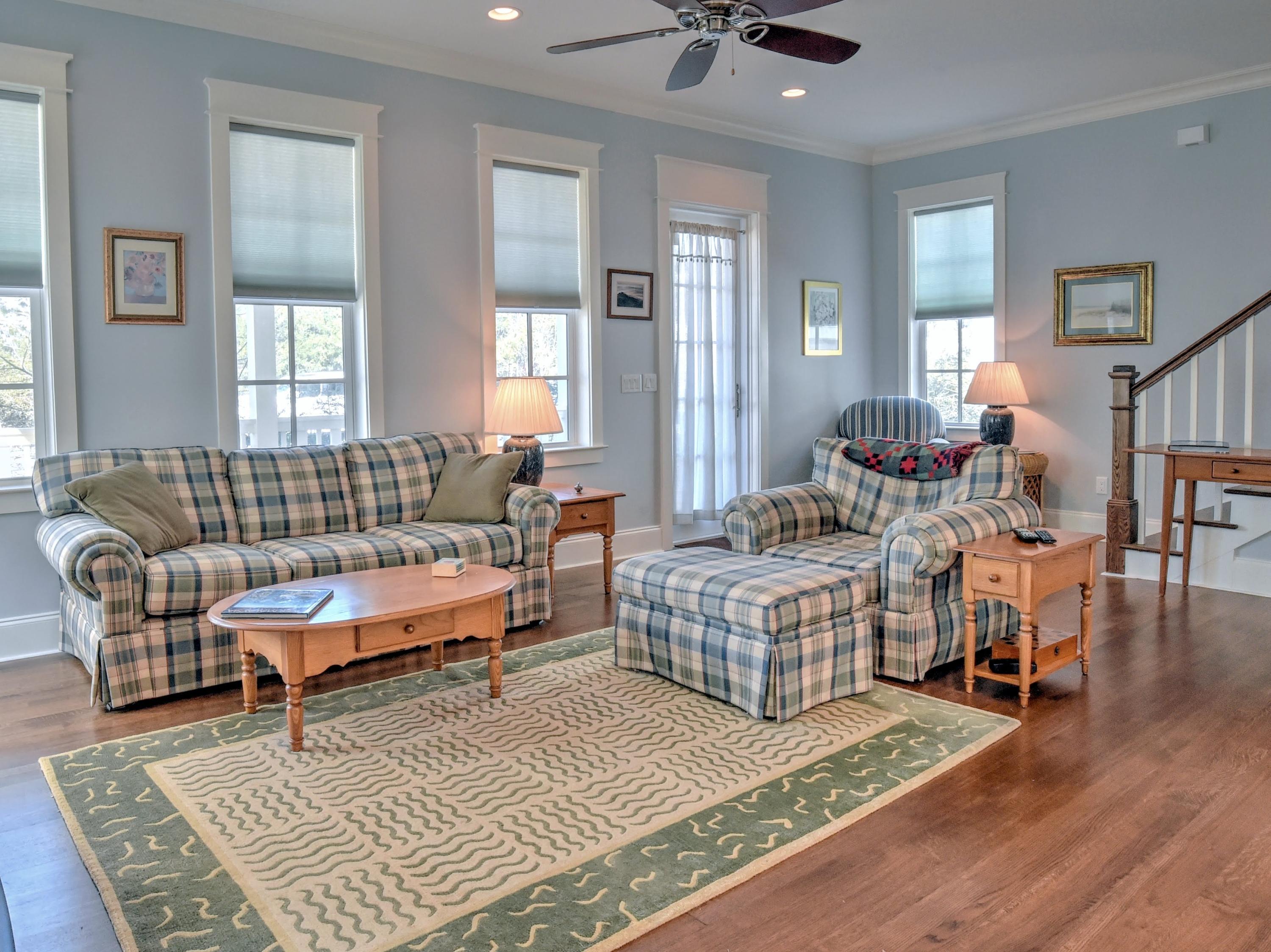 LAKESIDE AT BLUE MOUNTAIN BEACH - Residential