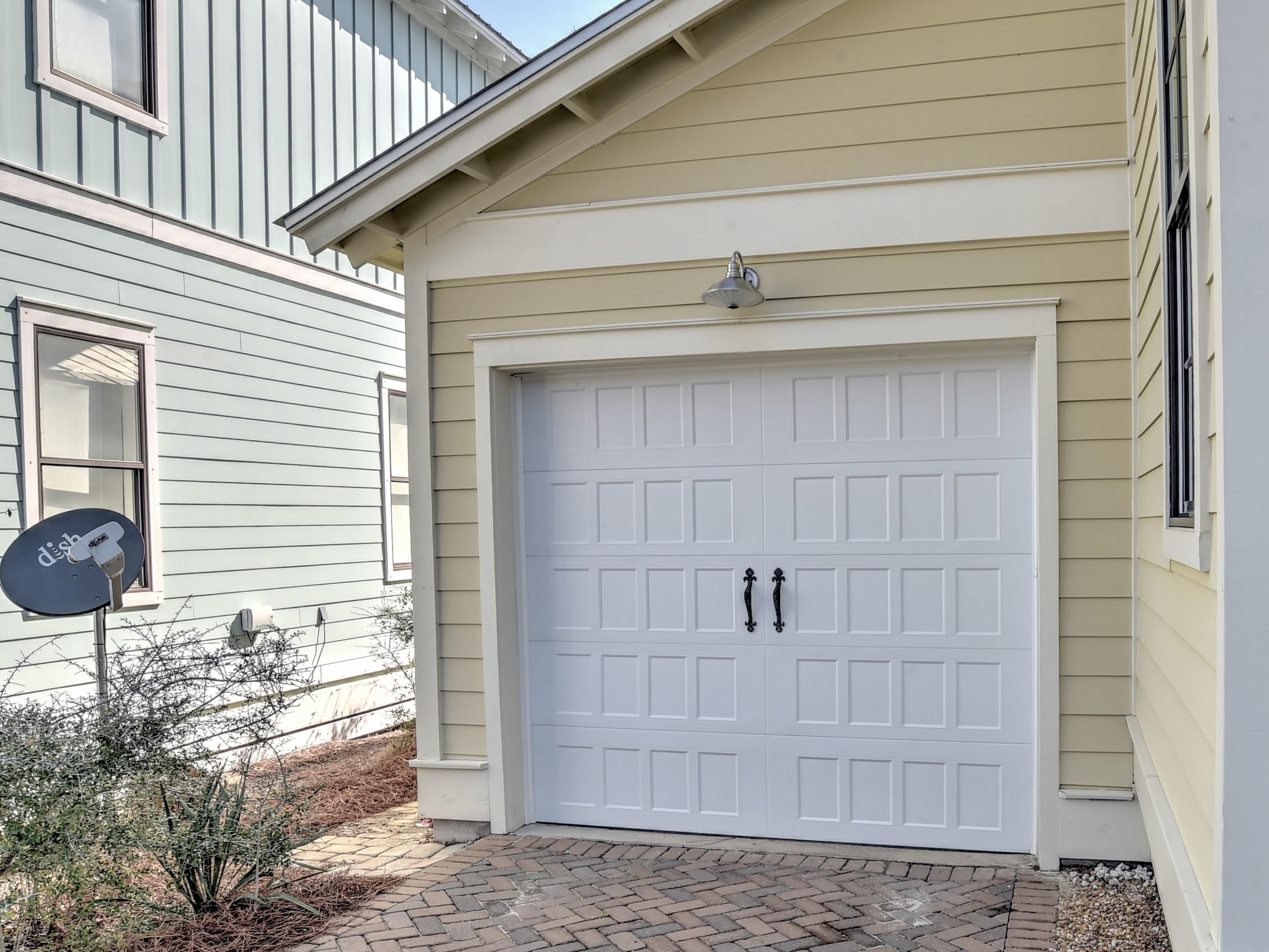 LAKESIDE AT BLUE MOUNTAIN BEACH - Residential