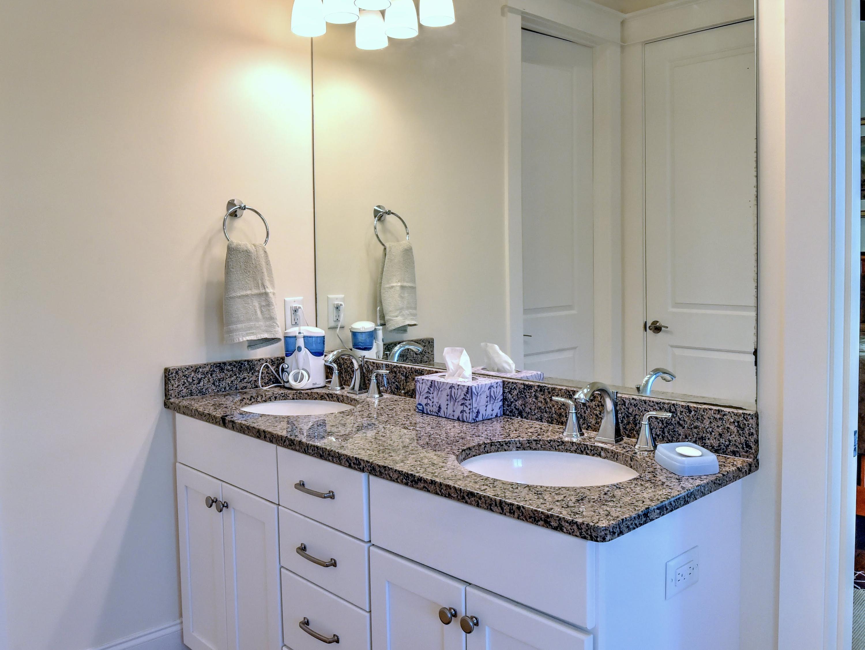 LAKESIDE AT BLUE MOUNTAIN BEACH - Residential