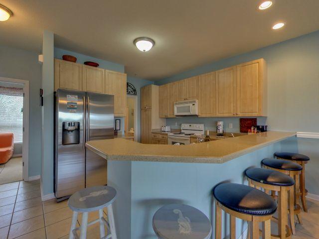 BEACH POINTE T/H - Residential