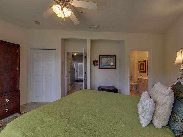 BEACH POINTE T/H - Residential