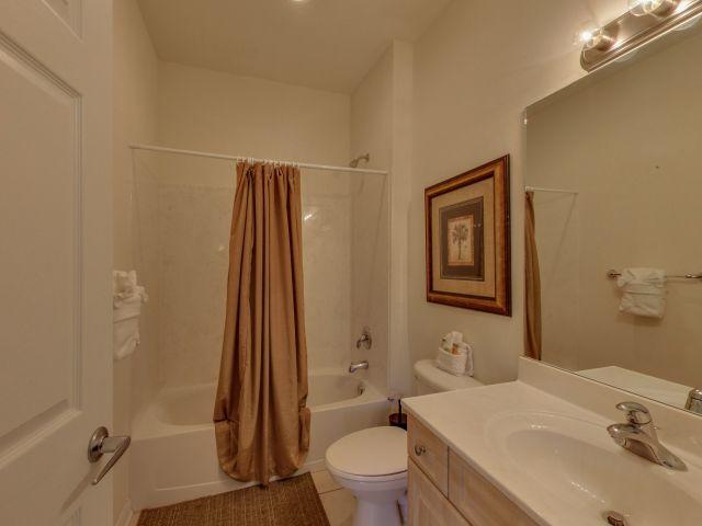 BEACH POINTE T/H - Residential