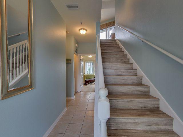 BEACH POINTE T/H - Residential