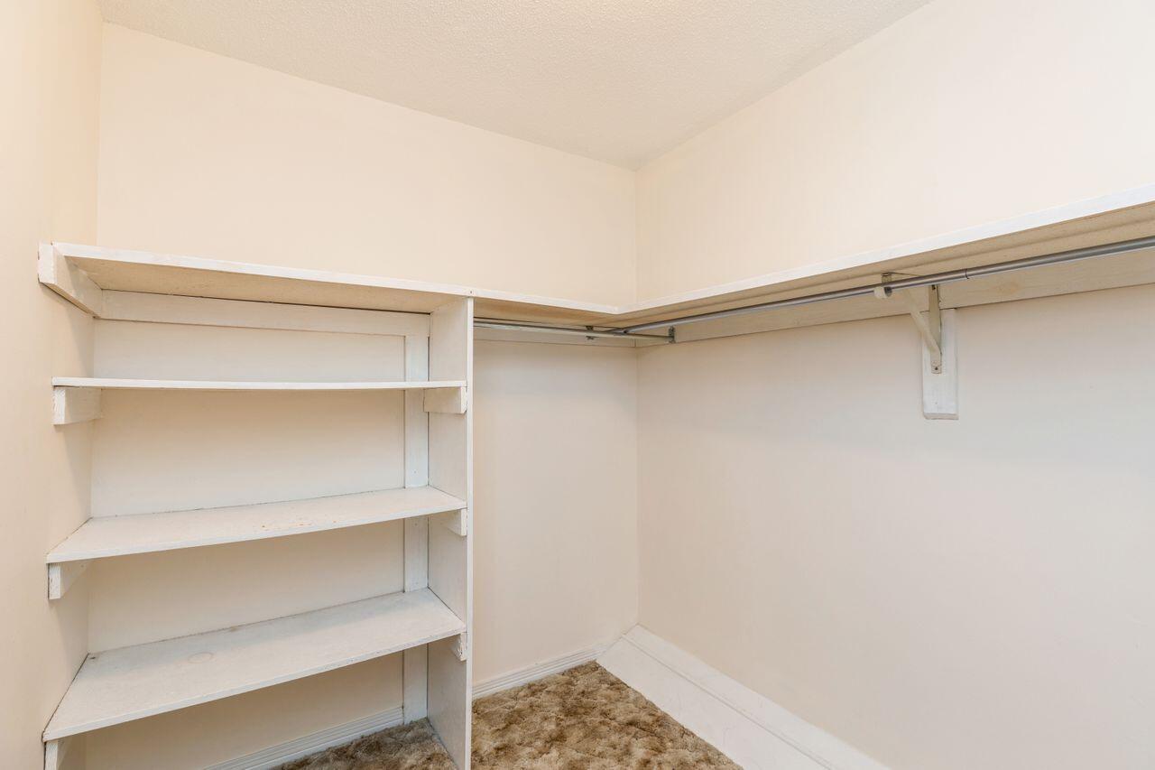 DONLABROOK GARDYNS - Residential