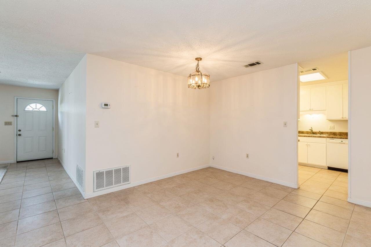 DONLABROOK GARDYNS - Residential