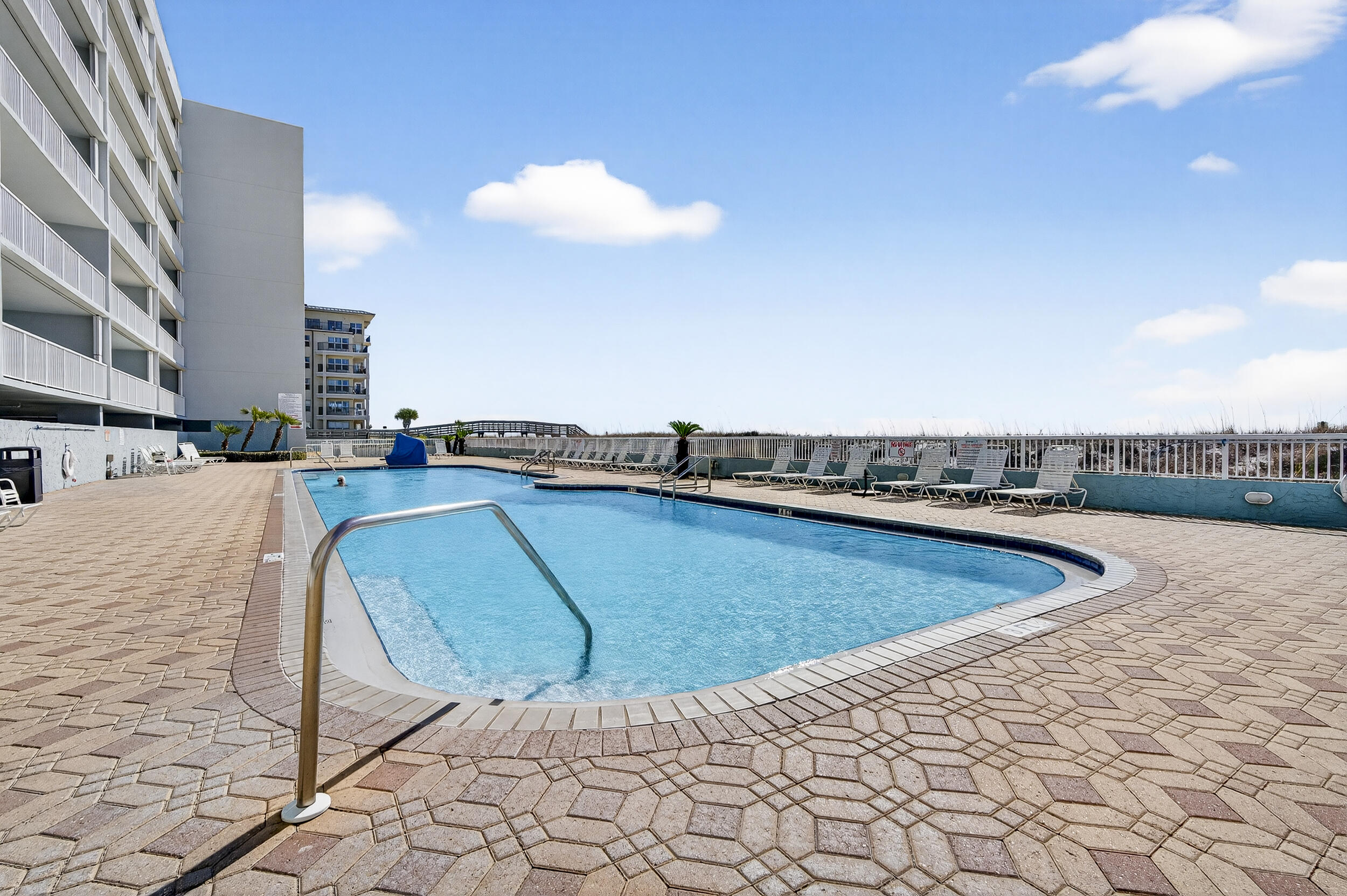 ISLANDER BEACH RESORT CONDO - Residential