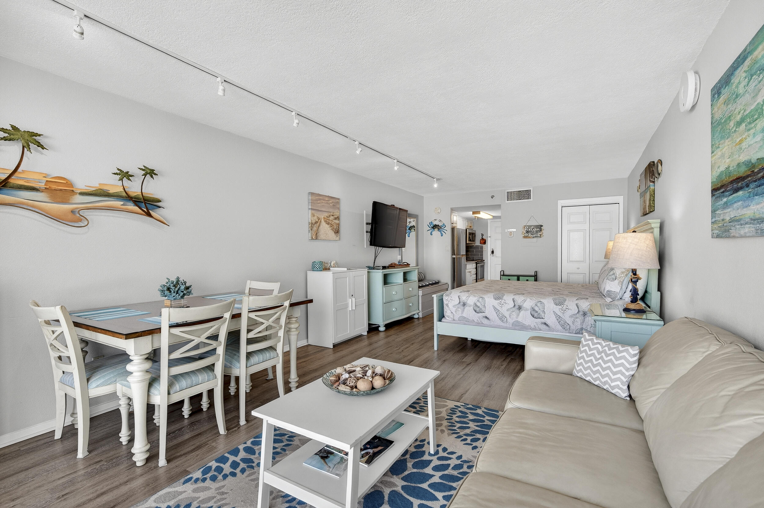 ISLANDER BEACH RESORT CONDO - Residential