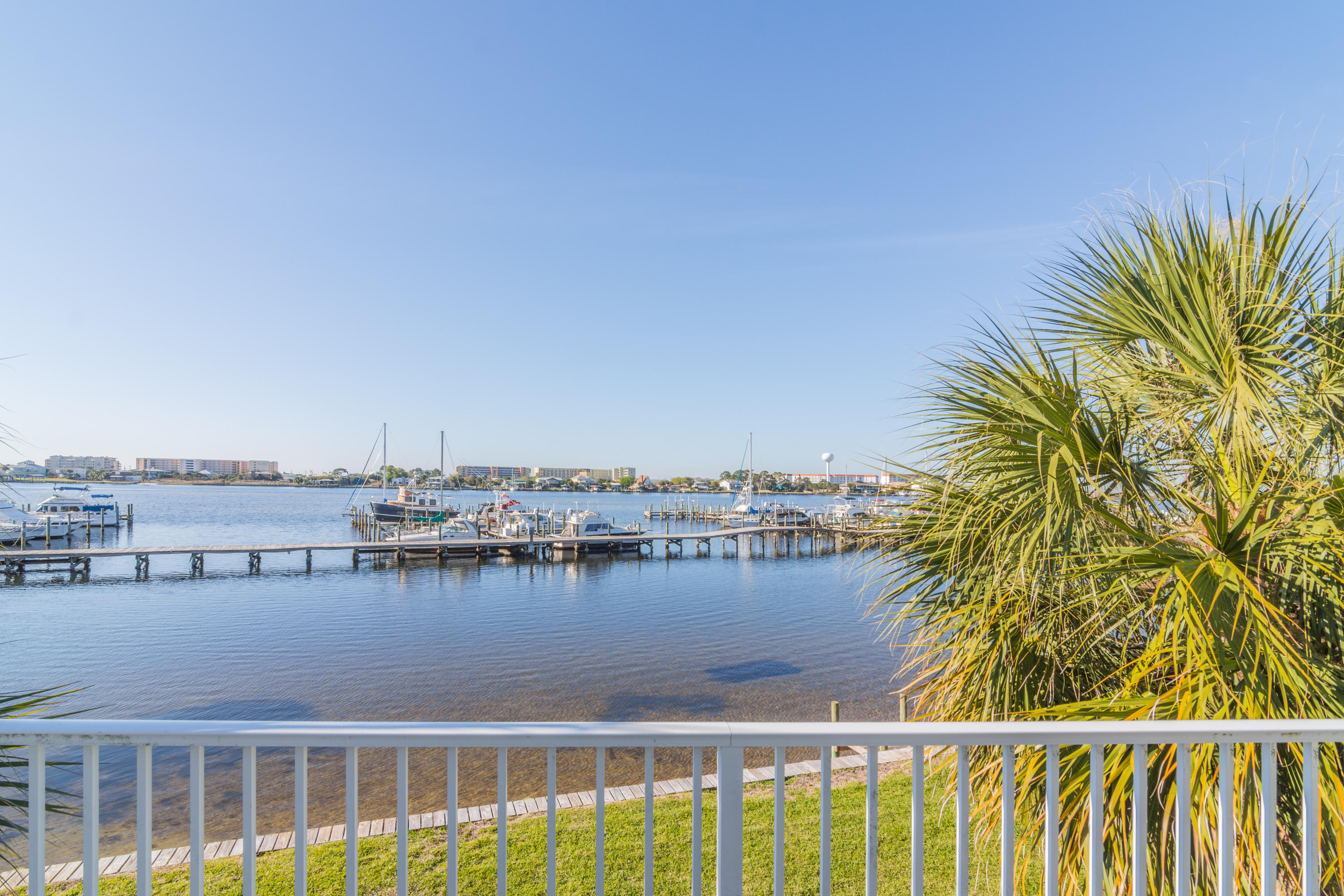 BROOKS LANDING - Residential