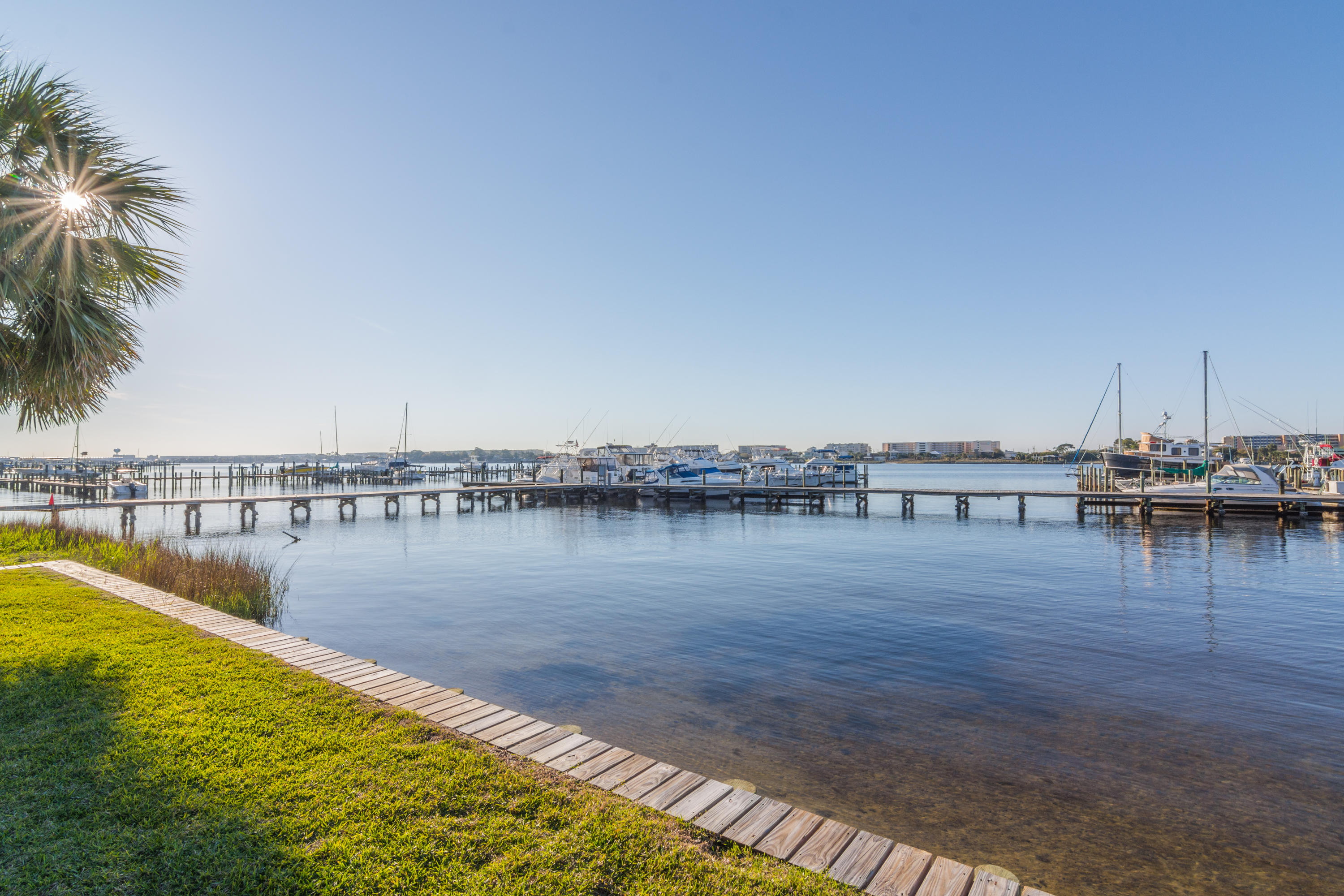 BROOKS LANDING - Residential