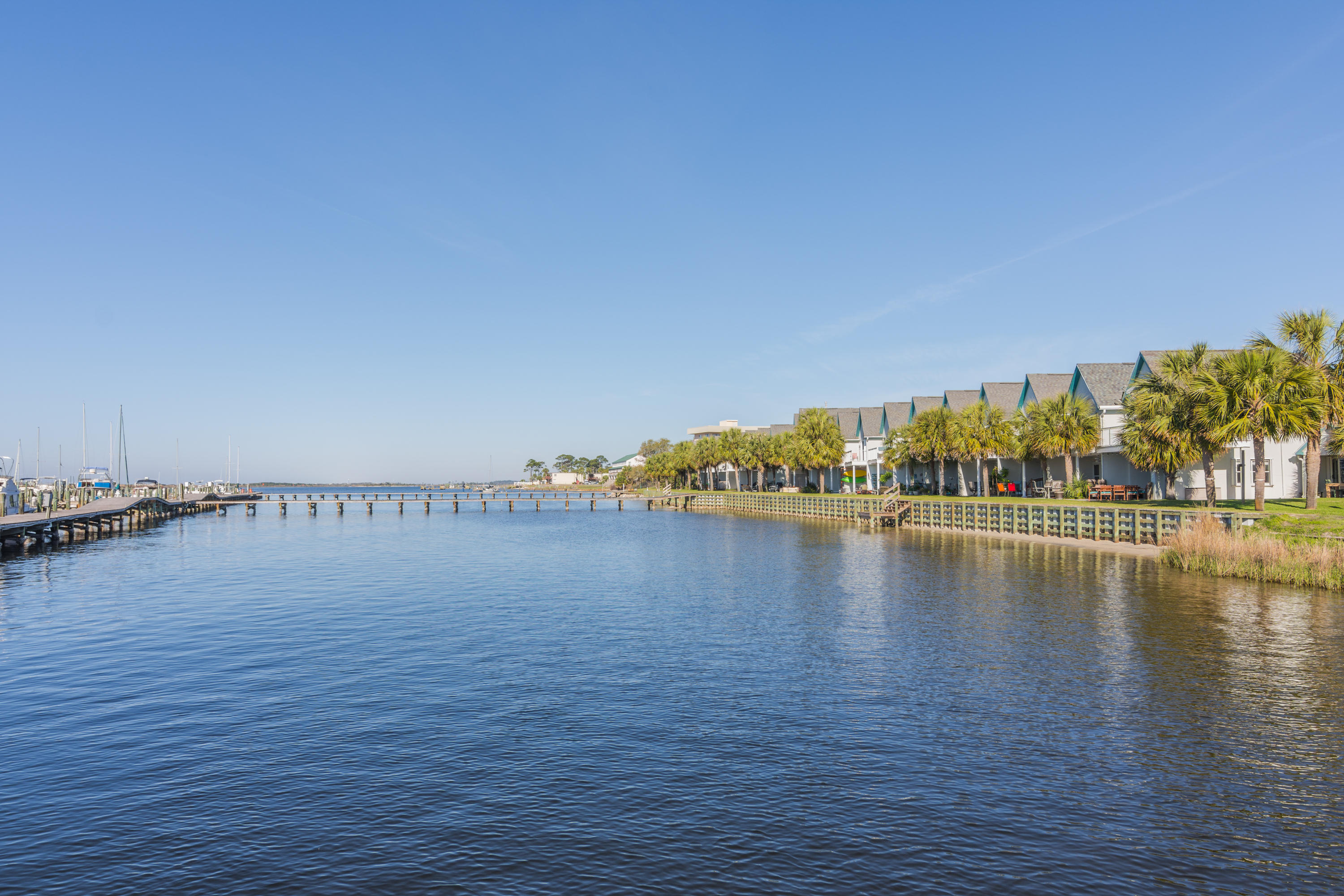 BROOKS LANDING - Residential