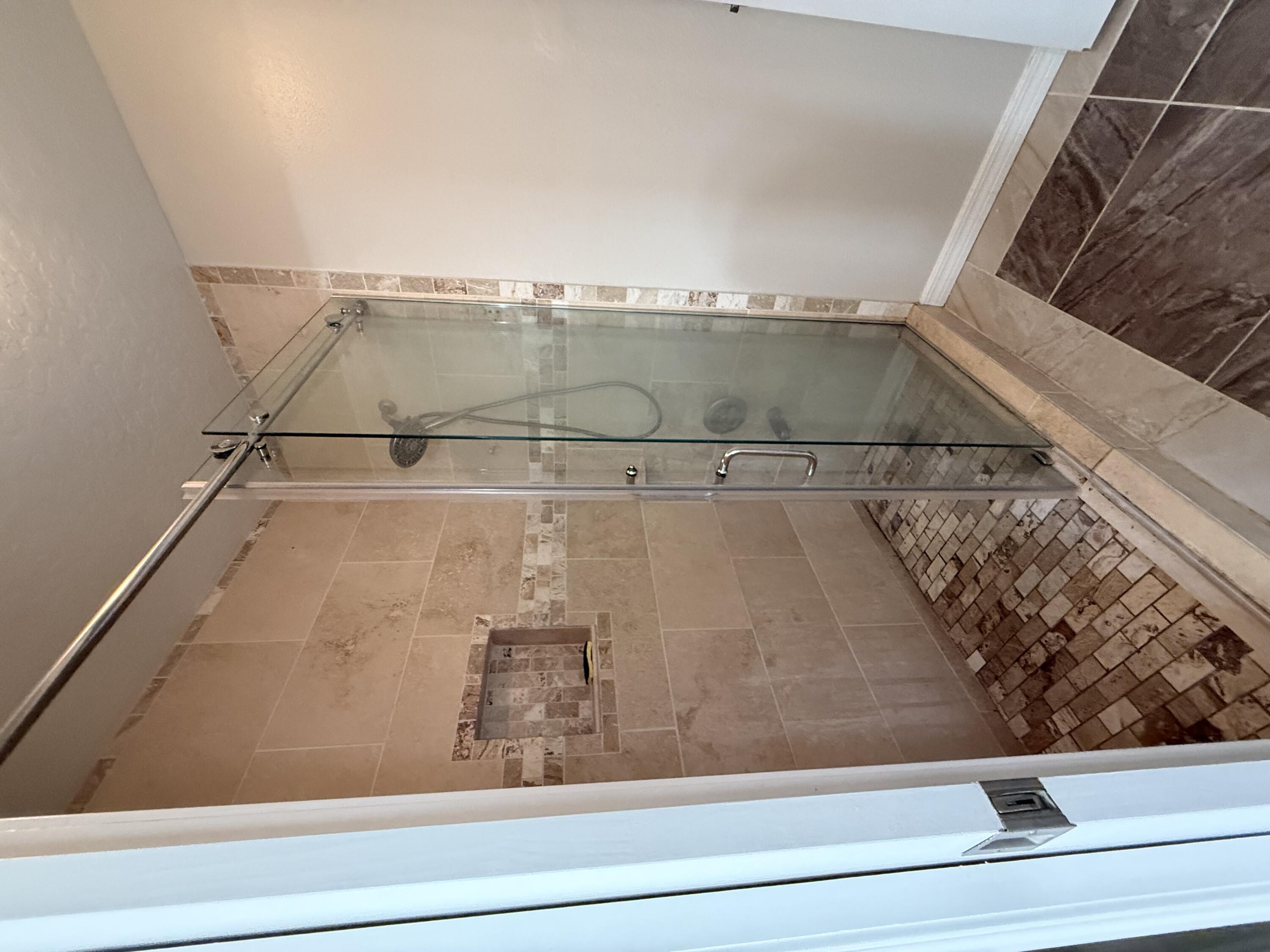 BRIDGEPORT COLONY - Residential Lease