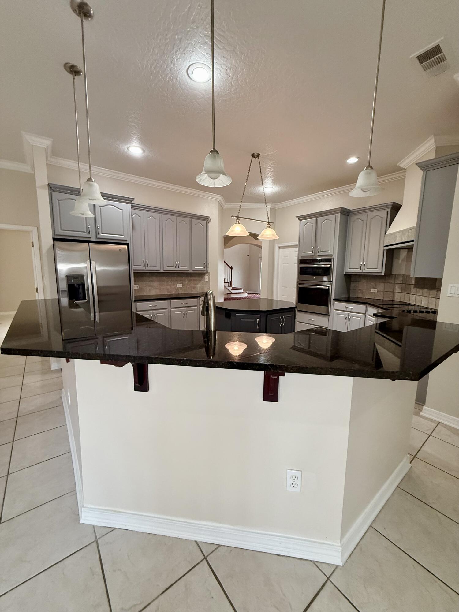 BRIDGEPORT COLONY - Residential Lease