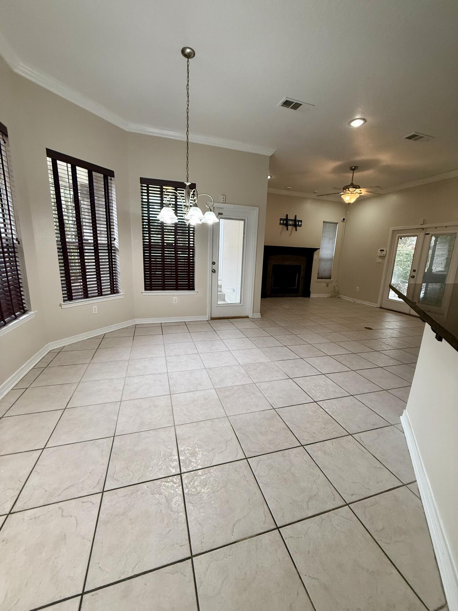 BRIDGEPORT COLONY - Residential Lease