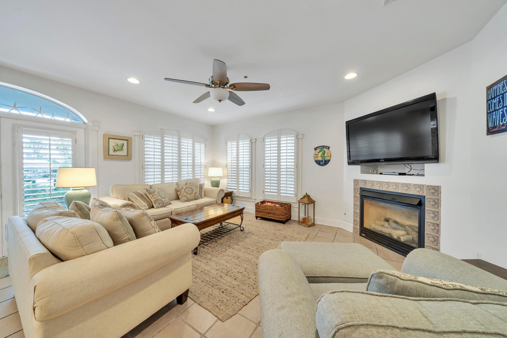 VILLAS AT SEACREST BEACH - Residential