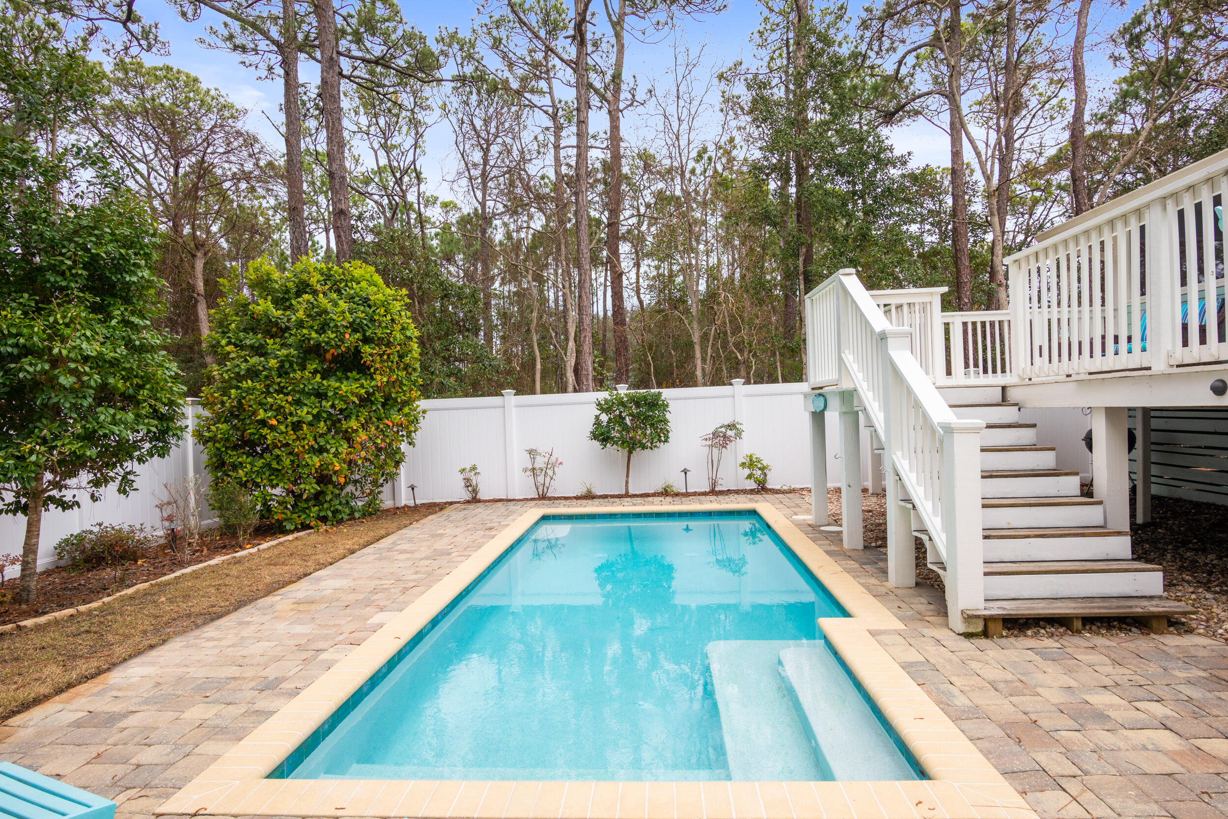 GULF SHORE MANOR - Residential