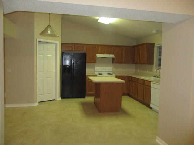 REDSTONE ESTATES - Residential Lease