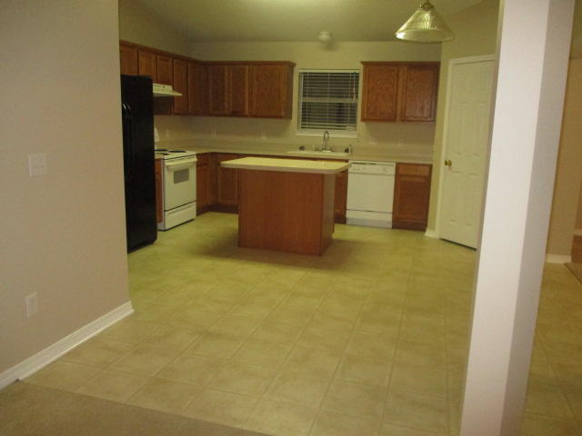 REDSTONE ESTATES - Residential Lease