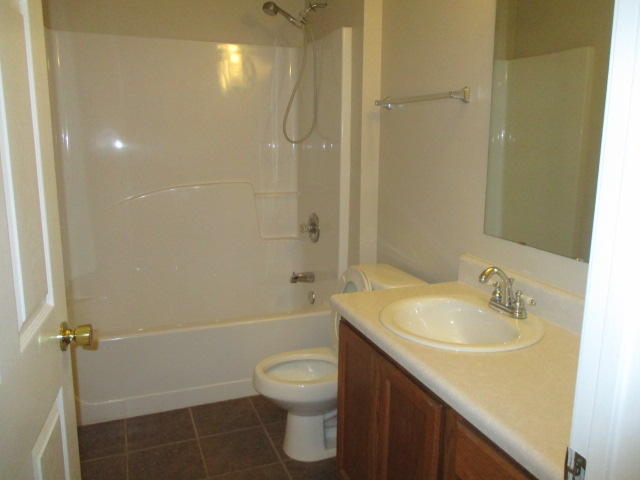 REDSTONE ESTATES - Residential Lease