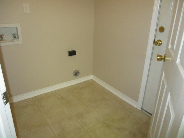 REDSTONE ESTATES - Residential Lease