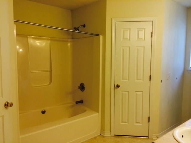 REDSTONE ESTATES - Residential Lease