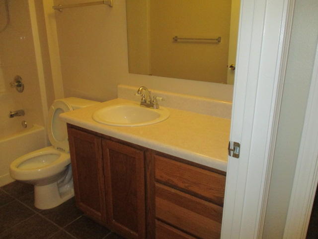 REDSTONE ESTATES - Residential Lease