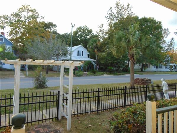 TOWN OF DEFUNIAK SPRINGS - Residential
