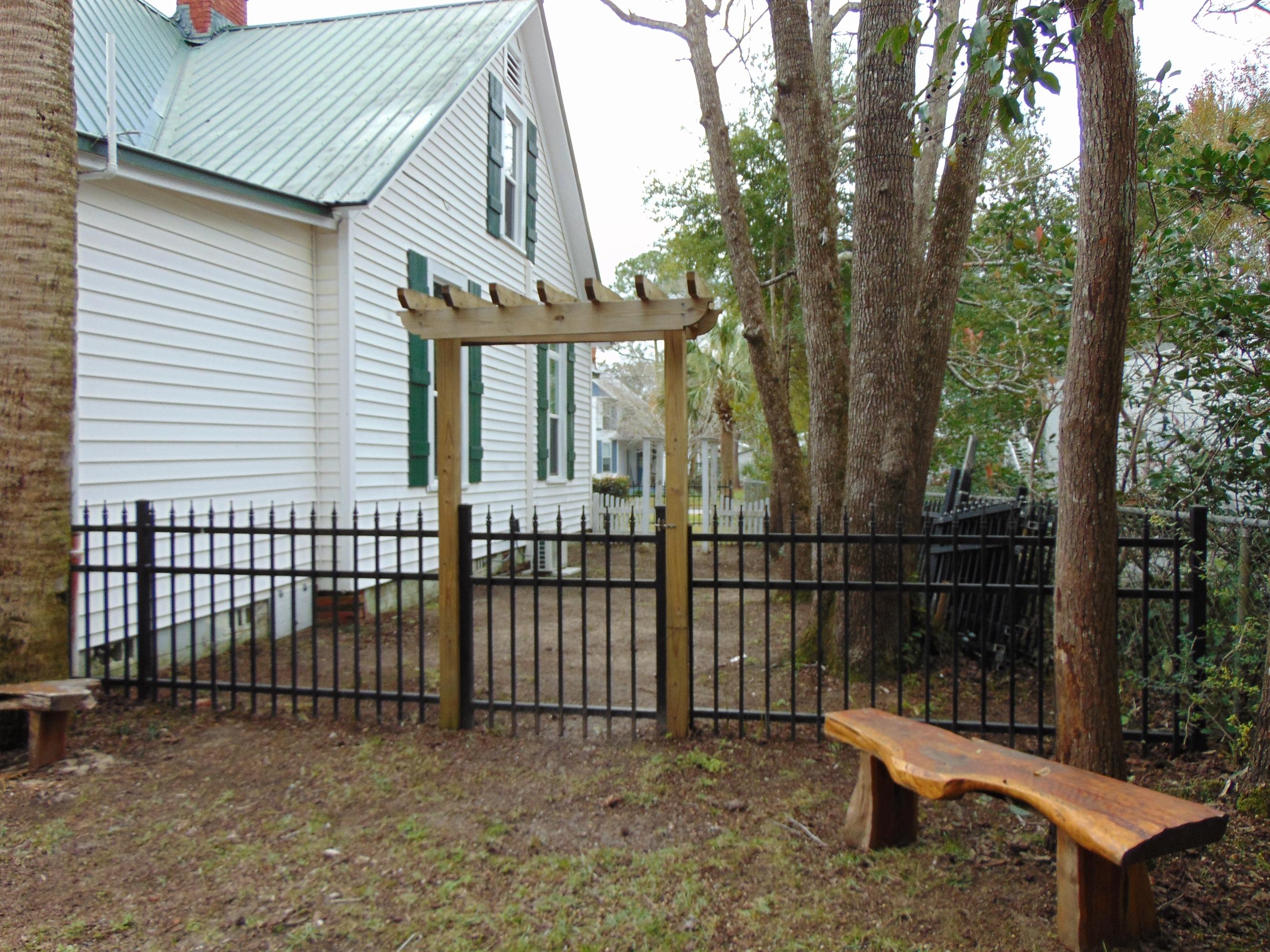 TOWN OF DEFUNIAK SPRINGS - Residential