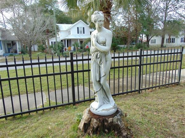 TOWN OF DEFUNIAK SPRINGS - Residential