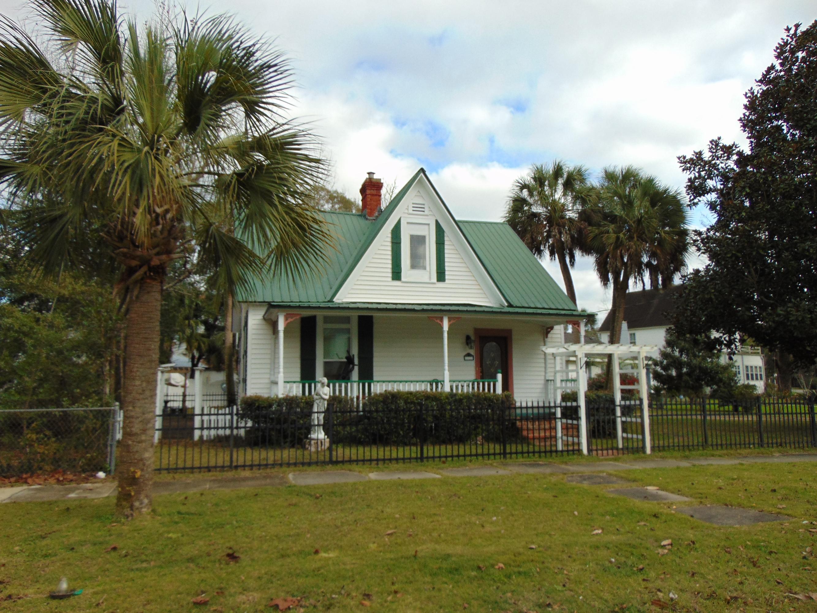 TOWN OF DEFUNIAK SPRINGS - Residential