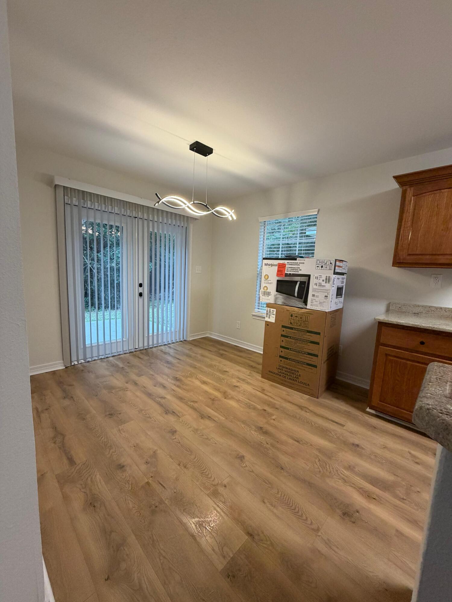 ANSLEY'S PLACE - Residential