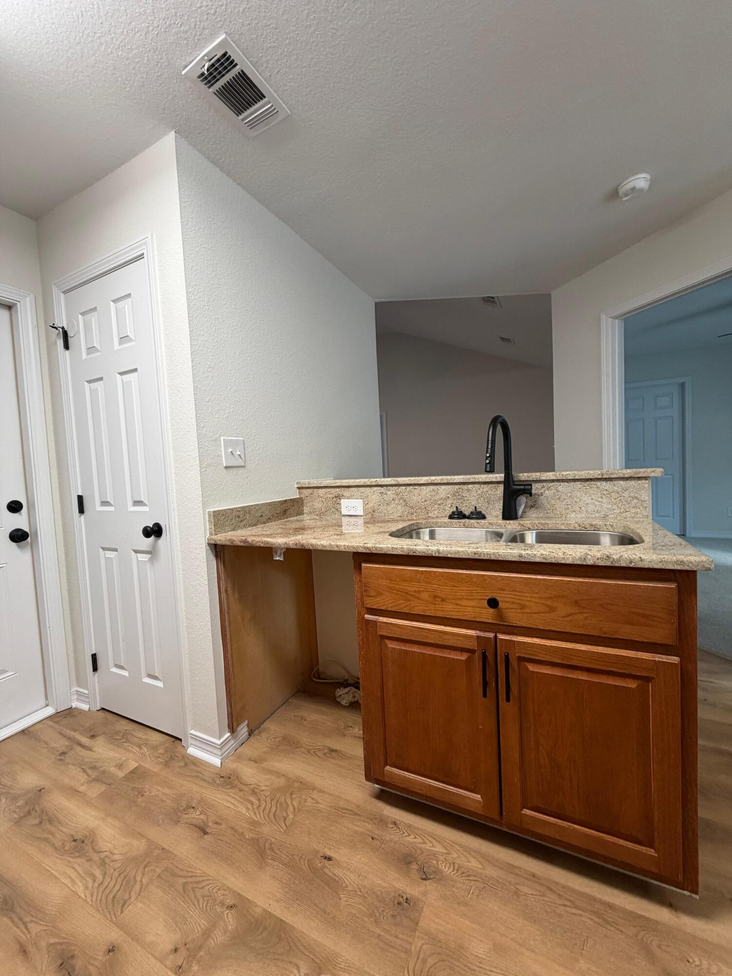 ANSLEY'S PLACE - Residential