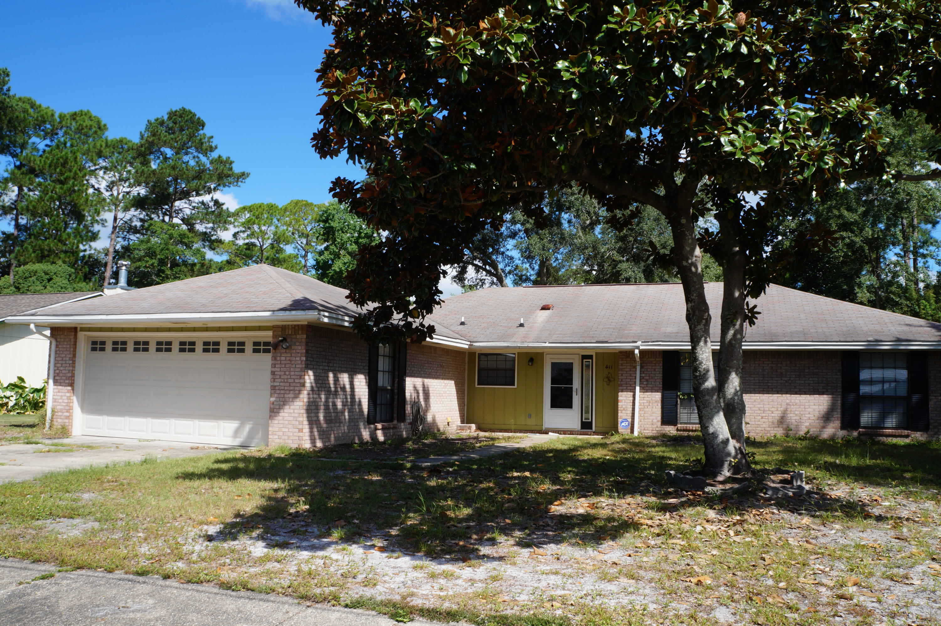 PINEWOOD ESTATES - Residential