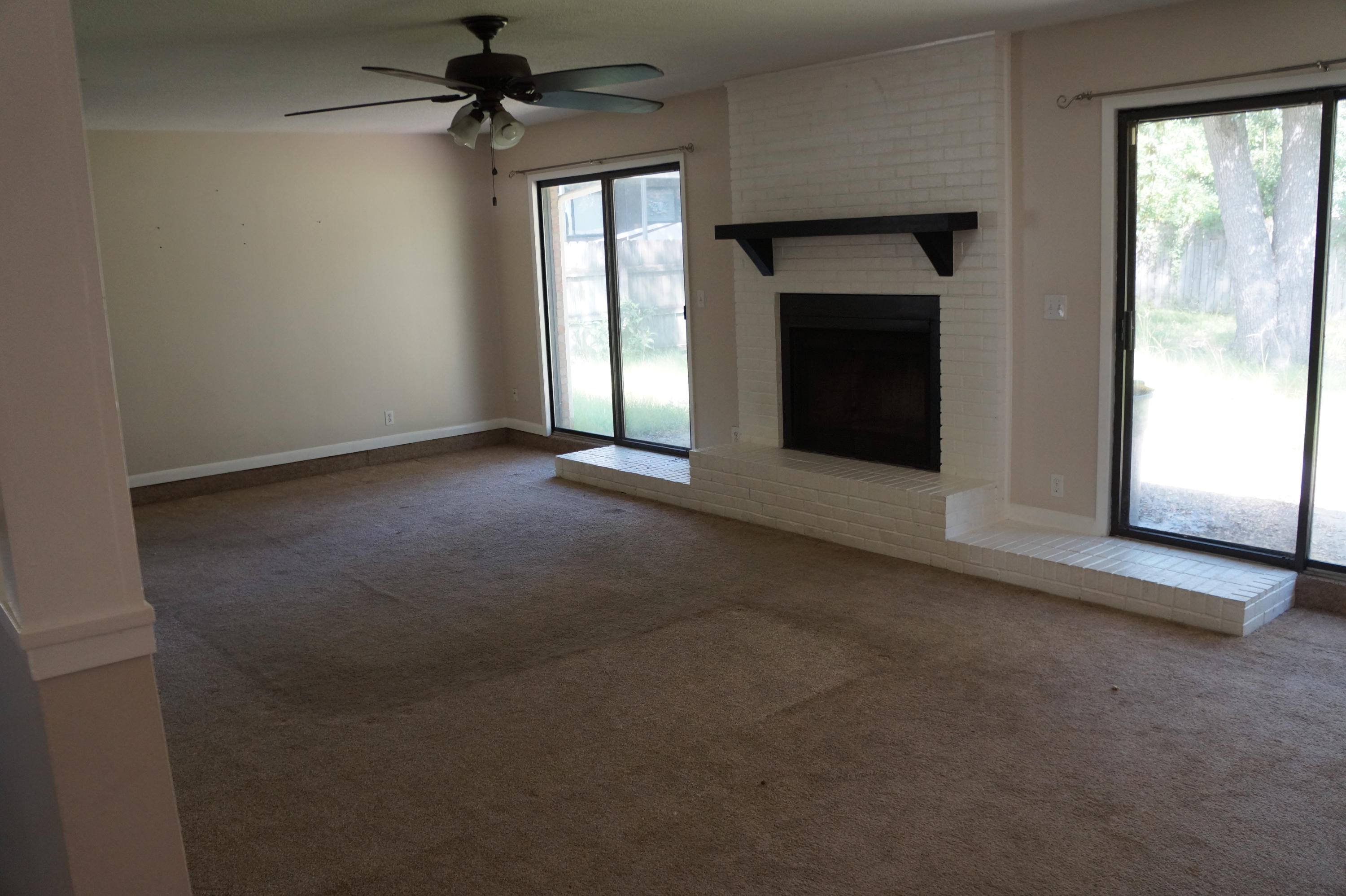 PINEWOOD ESTATES - Residential