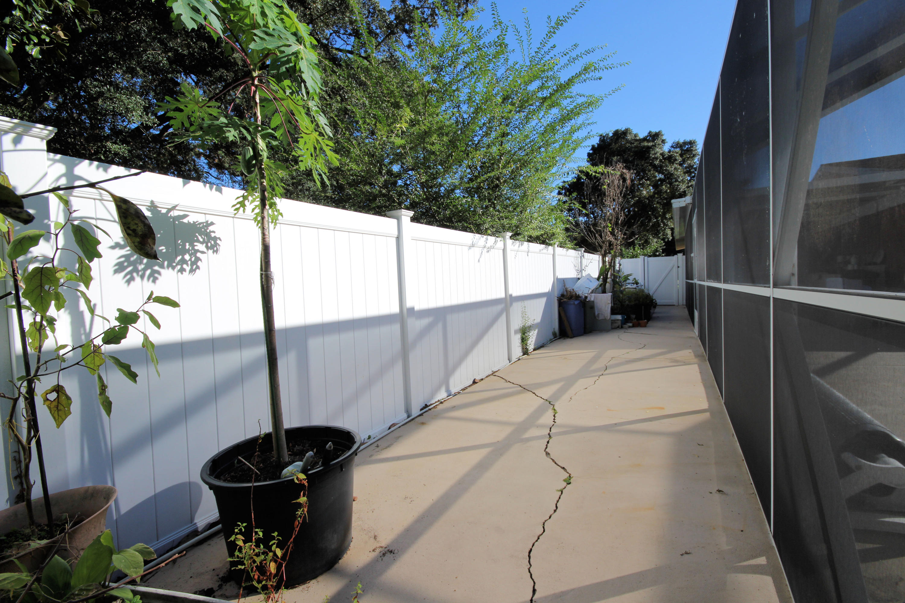 Poquito Bayou - Residential