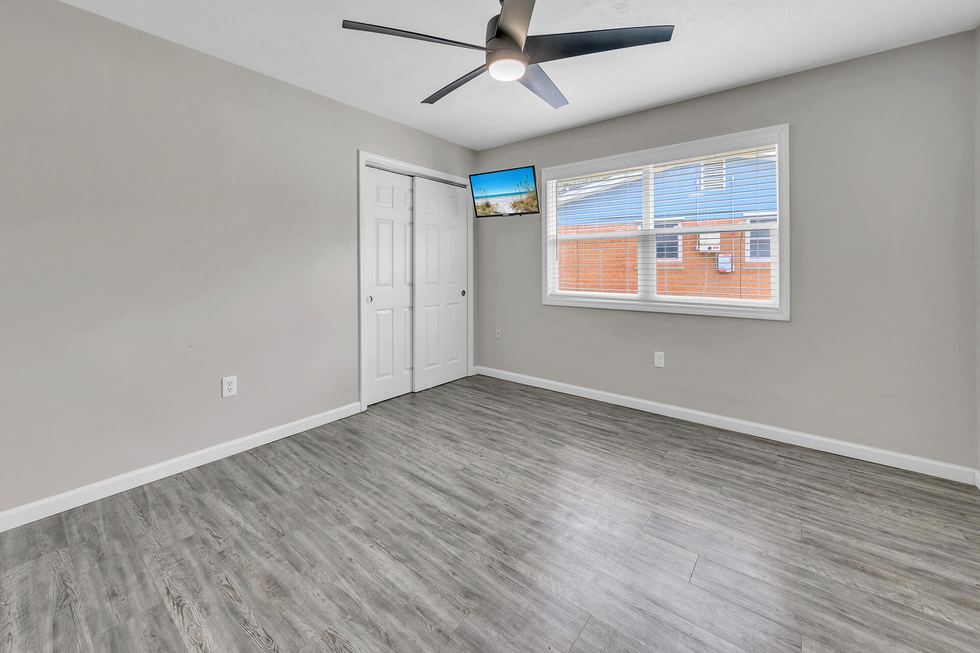 ELLIOTTS POINT 10TH ADDN - Residential