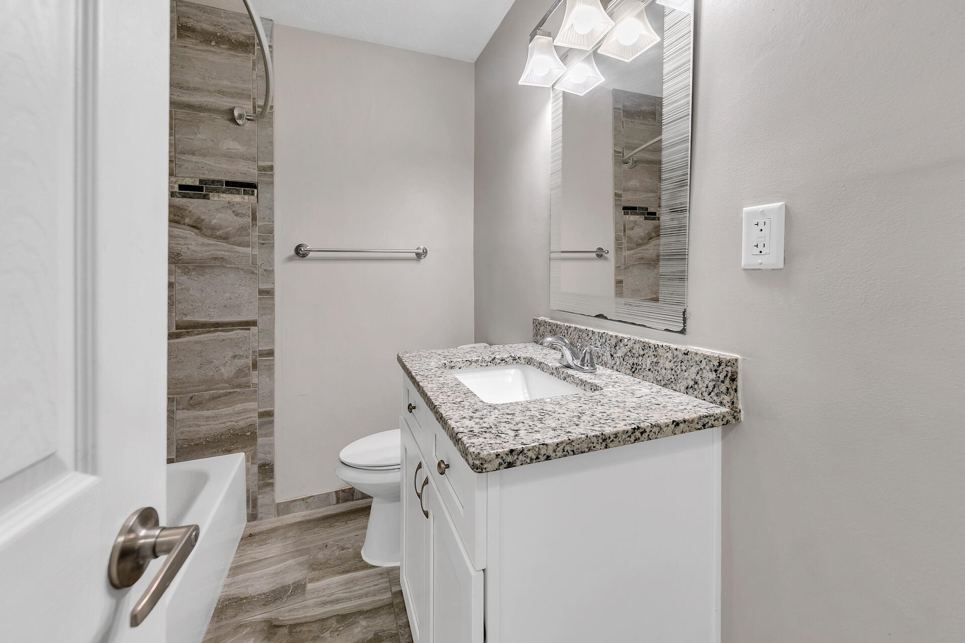 ELLIOTTS POINT 10TH ADDN - Residential